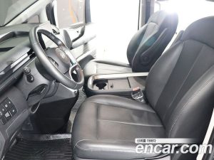 Hyundai Staria HEV 1.6 Wagon 5 2025 года из Южной Кореи
