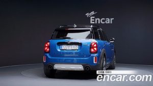Mini Countryman ALL4 CLASSIC COMFORT PACK 2023 года из Южной Кореи