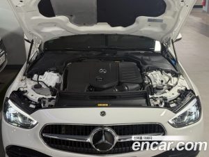 Mercedes-Benz C-Class C300 4MATIC Avantgarde 2024 года из Южной Кореи
