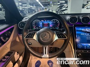 Mercedes-Benz C-Class C300 4MATIC Avantgarde 2024 года из Южной Кореи