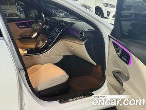 Mercedes-Benz C-Class C300 4MATIC Avantgarde 2024 года из Южной Кореи