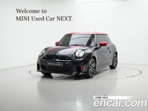 Mini Cooper JCW 2025 года из Южной Кореи