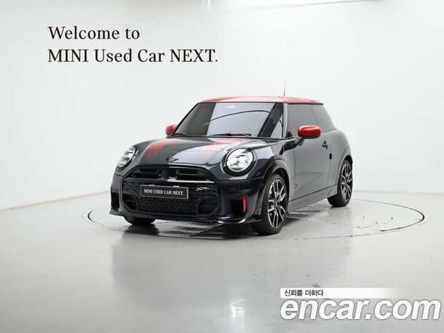 Mini Cooper JCW 2025 года из Кореи