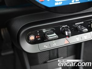 Mini Cooper JCW 2025 года из Южной Кореи
