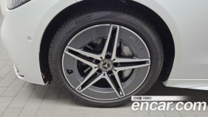 Mercedes-Benz C-Class C200 AMG Line 2025 года из Южной Кореи
