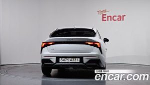 Kia K5 2.0 2024 года из Южной Кореи