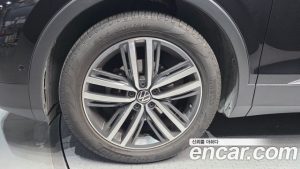 Volkswagen Tiguan 2.0 TDI Prestige 2023 года из Южной Кореи