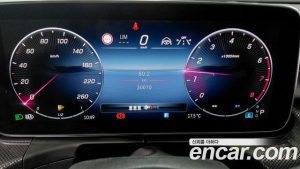 Mercedes-Benz C-Class C300 4MATIC AMG Line 2024 года из Южной Кореи