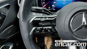Mercedes-Benz C-Class C300 4MATIC AMG Line 2024 года из Южной Кореи