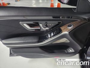 Mercedes-Benz S-Class Maybach S680 4MATIC 2023 года из Южной Кореи