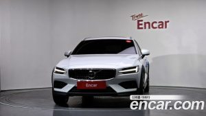 Volvo V60 B5 PRO AWD 2022 года из Южной Кореи