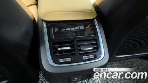 Volvo V60 B5 PRO AWD 2022 года из Южной Кореи
