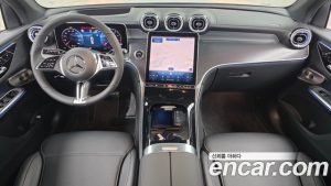 Mercedes-Benz GLC-Class GLC300 4MATIC Avantgarde 2025 года из Южной Кореи