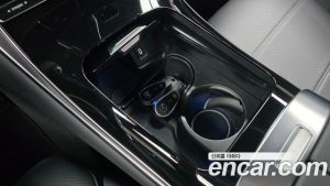Mercedes-Benz GLC-Class GLC300 4MATIC Avantgarde 2025 года из Южной Кореи