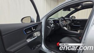 Mercedes-Benz GLC-Class GLC300 4MATIC Avantgarde 2025 года из Южной Кореи