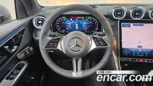 Mercedes-Benz GLC-Class GLC300 4MATIC Avantgarde 2025 года из Южной Кореи