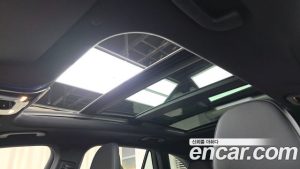 Mercedes-Benz GLC-Class GLC300 4MATIC Avantgarde 2025 года из Южной Кореи