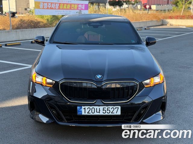 BMW 5-Series 530i xDrive M Sport 2024 года из Кореи