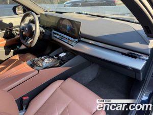 BMW 5-Series 530i xDrive M Sport 2024 года из Южной Кореи