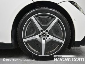Mercedes-Benz EQE EQE350 4MATIC 2023 года из Южной Кореи