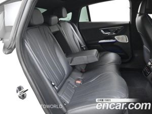 Mercedes-Benz EQE EQE350 4MATIC 2023 года из Южной Кореи