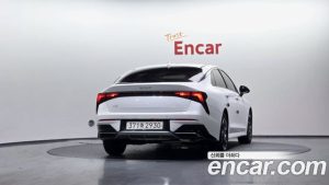 Kia K5 2.0 2024 года из Южной Кореи