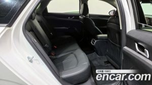 Kia K5 2.0 2024 года из Южной Кореи