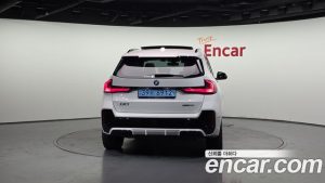 BMW iX1 xDrive 30 M Sport 2024 года из Южной Кореи