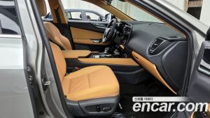 Lexus NX Premium 2025 года из Южной Кореи