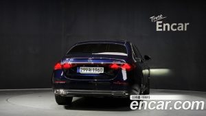 Mercedes-Benz E-Class E350e 4MATIC 2025 года из Южной Кореи