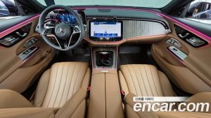 Mercedes-Benz E-Class E350e 4MATIC 2025 года из Южной Кореи