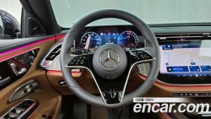 Mercedes-Benz E-Class E350e 4MATIC 2025 года из Южной Кореи