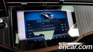Mercedes-Benz E-Class E350e 4MATIC 2025 года из Южной Кореи
