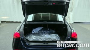 Mercedes-Benz E-Class E350e 4MATIC 2025 года из Южной Кореи