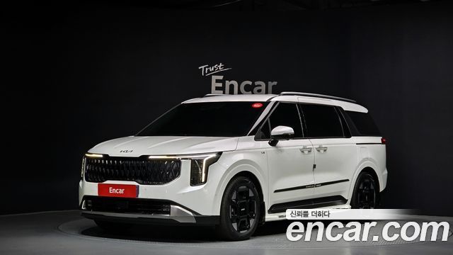 Kia Canival Бензин 7-Seater Noblesse 2024 года из Кореи