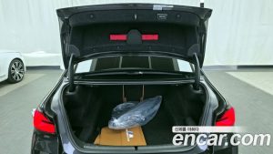 BMW 5-Series 520i M Sport 2023 года из Южной Кореи