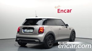 Mini Cooper CLASSIC 2024 года из Южной Кореи
