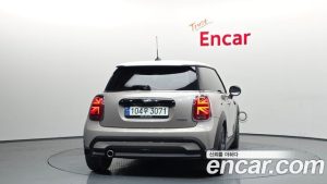 Mini Cooper CLASSIC 2024 года из Южной Кореи