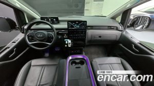 Hyundai Staria L3.5 Lounge 7-Seater 2025 года из Южной Кореи