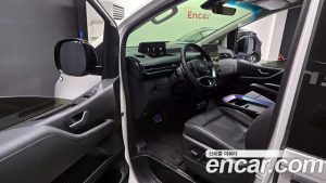 Hyundai Staria L3.5 Lounge 7-Seater 2025 года из Южной Кореи