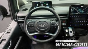 Hyundai Staria L3.5 Lounge 7-Seater 2025 года из Южной Кореи