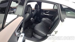 Mercedes-Benz EQE EQE350+ 2023 года из Южной Кореи