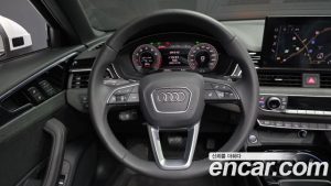 Audi A4 45 TFSI 4WD Premium 2023 года из Южной Кореи