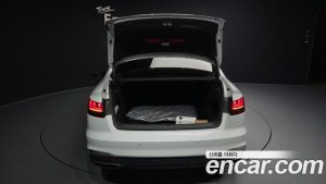 Audi A4 45 TFSI 4WD Premium 2023 года из Южной Кореи