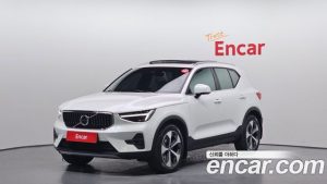 Volvo XC40 B4 Ultra Bright 2025 года из Южной Кореи
