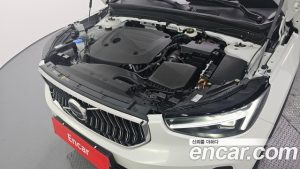 Volvo XC40 B4 Ultra Bright 2025 года из Южной Кореи