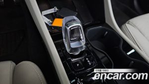Volvo XC40 B4 Ultra Bright 2025 года из Южной Кореи