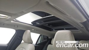 Volvo XC40 B4 Ultra Bright 2025 года из Южной Кореи
