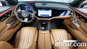 Mercedes-Benz E-Class E300 4MATIC AMG Line 2024 года из Южной Кореи