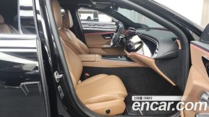 Mercedes-Benz E-Class E300 4MATIC AMG Line 2024 года из Южной Кореи